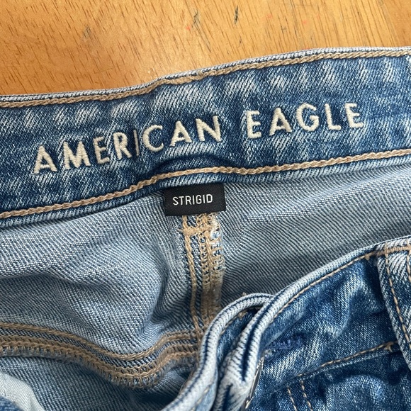 American Eagle Mom Jean - Picture 3 of 5